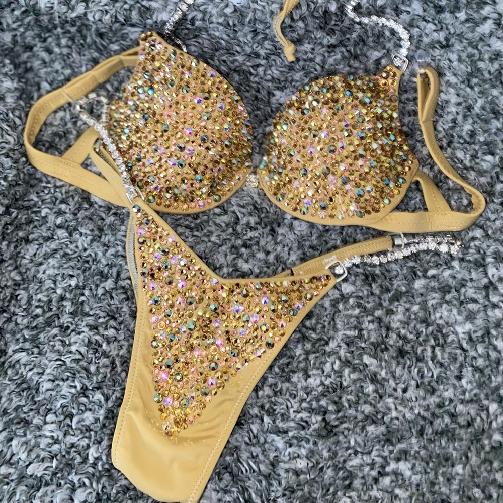 Never Worn! NPC WELLNESS COMPETITION SUIT by Ravish Sands